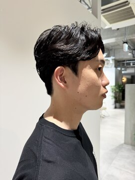 モリオフロムロンドン 大宮店(morio from London) センターパート×フェザーパーマ【かほ】