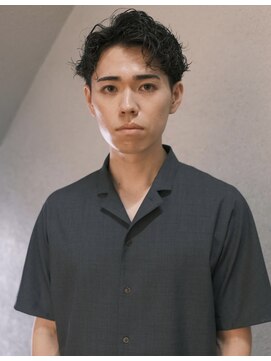 マイルス(MILES) センターパート × ニュアンスパーマ
