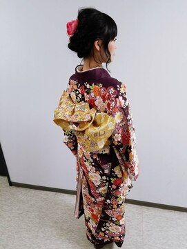 サロン ド アベニュー 成人式着付けとヘアセット☆