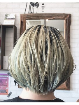 プラメーラ(PRAMEERA) ショートカット×ひし形ショートボブ×前髪あり20代30代40代 s03