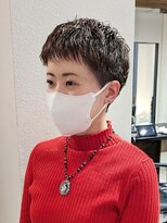 ゴーズゴードットビー 吉祥寺(go s go .b)&nbsp;【gosgo近藤】刈り上げショート/パーマ/ぱっつん前髪/ピンク