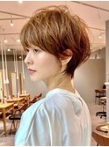 美髪シアーカラーピンクブラウンショートカット切りっぱなしボブ