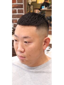 アクセプトザワールドバーバー(Accept the world barber) クロップ×スキンフェード