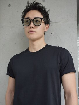 シキ(SIKI) 黒髪スパイキーショート