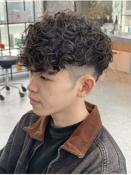 デュー 栄(DEW) 【DEW】スペインカール/プードルパーマ/波巻きパーマ