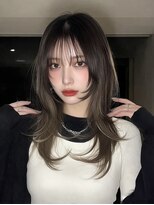 レア 新越谷(LEA) 韓国風くびれレイヤー × ベージュブラウン