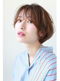 大人の上品カジュアルショート