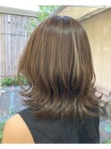 透明感×オリーブベージュ