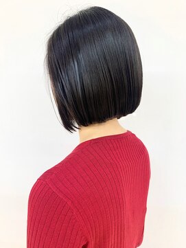 クオリス 上板橋店(QUALIS) ミニボブ/ボブ/黒髪/ツヤ髪/20代/30代/前下がりボブ/ワンカール