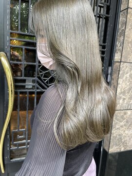 ヴォアソルヂェガーデン(Voasorte GARDEN) 【KIKA】艶☆カーキグレー