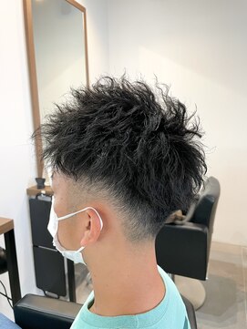 ビューティーサロン タカ(TAKA) ツイストショート