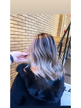 ラフ(LAFF) #黒髪#ボブルフ#ネビージュ#小顔#ワンレン