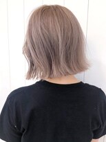 アイティーバイアルバム 下北沢店(IT by ALBUM)&nbsp;ライトグレージュ_ココアブラウンくびれヘア_ba300061