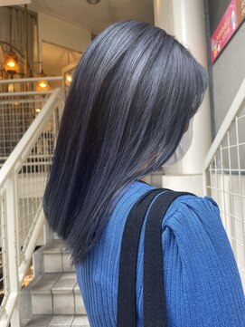 アロウズ(Arrows) 深い色味のネイビーブルー/