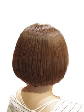 アンリップス(&Lips) 切りっぱなしボブ