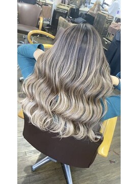 ユートピア(U topia) バレイヤージュ/ハイライト/秋/グレージュ