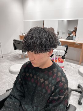 ルーストデラックス 京都河原町三条(ROOST dx) 波巻きパーマ