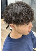 波巻きスパイラルパーマメンズマッシュツーブロックメンズパーマ