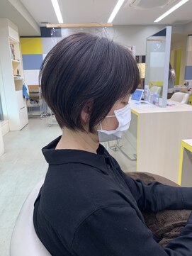 ルーク バイ ヘアーポケット(Luke by hair pocket) 黒髪ショートボブ
