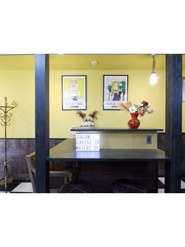 お客様や美容師にとっても、心から良いと思える「テクスチャーメイク」。それが必要だと考えております