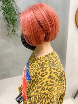 テトヘアー(teto hair) アプリコットピンク、コーラルピンク、ブリーチカラー、ミニボブ