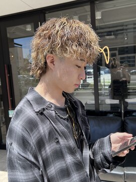 髪屋 紬 メンズ/メンズカット/メンズパーマ/ツイストスパイラル