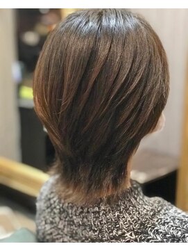 ヘアドゥ デ コントラクテ 宮の沢店(hair do Decontracte) ウルフカット