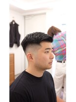 パストアンドニュー(past and new) 8:2のスキンフェード