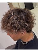 縦落ちツイストスパイラルパーマ × ハイライト