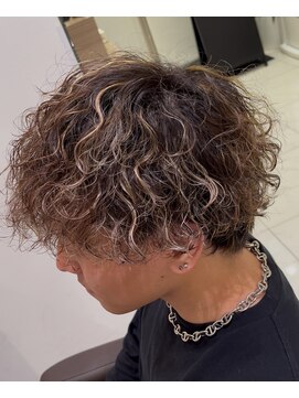 アッシュ 下丸子店(Ash) 縦落ちツイストスパイラルパーマ × ハイライト