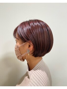 ショート ショートボブ 暖色カラー ピンクブラウン