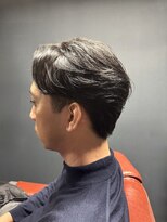 ヤスムラ(YASUMURA)&nbsp;すっきり！！フェザーパーマ風スタイル【西宮北口/理容室】