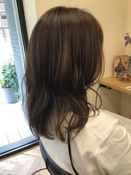 アルター(aL ter) オトナ細めハイライトロング