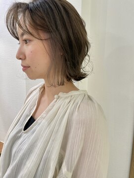 ロンドアベニール 北千住(Lond avenir) ホワイトピンクベージュのインナーカラー　　本田奈穂美