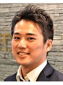 フロントに遊びを残したショートスタイル