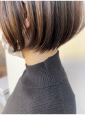 大人かわいい丸みショートボブ首に沿う襟足20代30代40代髪