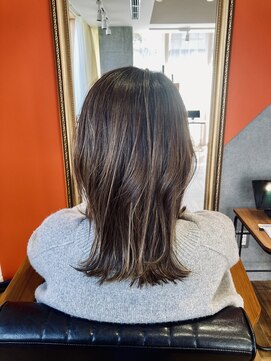 サブライム(Sublime) 春ハイライト×外ハネミディアム