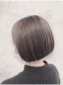 大人かわいいミディアムボブハイトーンカラー脱白髪染め