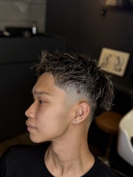 フランクスバーバーリベラルド 横浜(FRANK'S BARBER LIBERALD) MEN’S HAIR/ジェットモヒカン/ミドルフェード ST