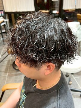 アイコニック 日進梅森台店(ICONIQ) メンズ/メンズパーマ/波巻き/ツイスト/スパイラル/ツイスパ