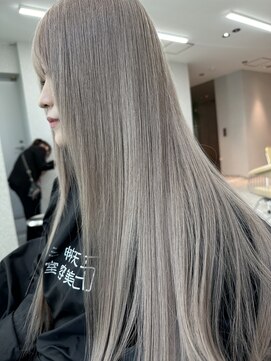 天神美容室 天神大名レイヤーカットデザインカラーブリーチハイトーン