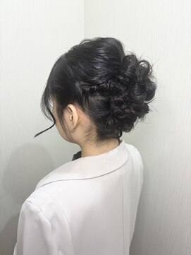 結婚式お呼ばれヘア