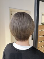 フリック 堺東店(FLICK)&nbsp;オリーブベージュ/ショートヘア/ダブルカラー/ブリーチ堺東