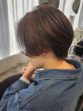 ストレータ バイ マリオ(Strata by mario) イメチェン前髪無しハンサムショートクールショート20代30代40代