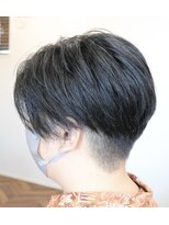ウィスカーヘアー(whisker hair)&nbsp;洗練センターパート