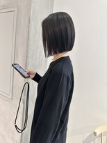 ヨーク(YOKE)&nbsp;YOKE 切りっぱなしボブ丸くないボブアッシュグレージュぱつっと