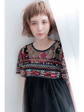 レイ(ray.) ★くびレイヤーエモージュ斜めバング小顔愛されグレージュカラー