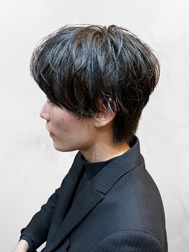 ユニバース(UNIVERSE.) ニュアンスパーマ×ショート