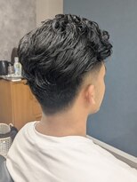 バーバーカミバコ 久留米(BARBER KAMIBAKO) サイドを刈り上げたスッキリアップバング