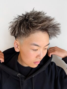 ルーシー 渋谷(LUCEY) ツイストジェットパイルツイストパーマツイストピンパーマ